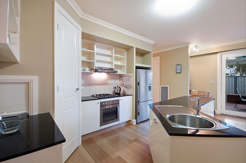 Mt Gambier Apartments - Accommodation Perth 0
