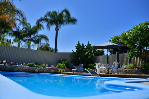 Palms Bed And Breakfast - Accommodation Perth 0