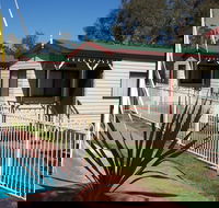 Parkes Country Cabins - Accommodation Perth