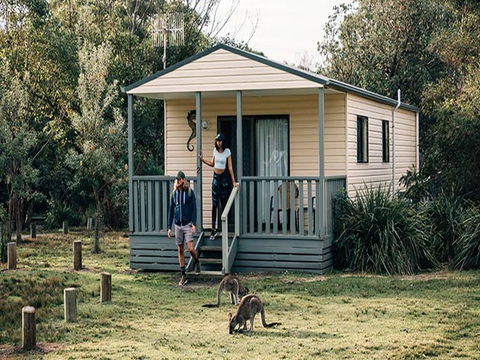 Pretty Beach Cabins - Accommodation Perth 0