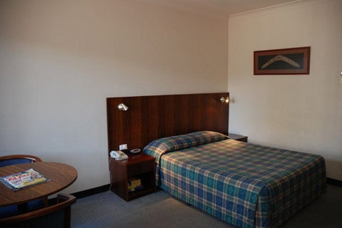 South Terrace Motel - Accommodation Perth 2