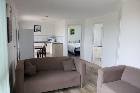 Tarnasey Farm - Grandma's Getaway - Accommodation Perth 1