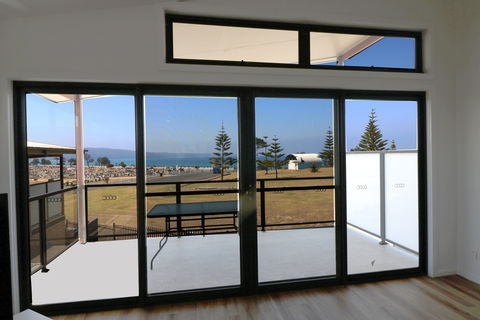 The Shore Break - Accommodation Perth 2