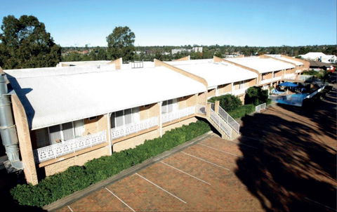 The Hermitage Campbelltown - Accommodation Perth 2