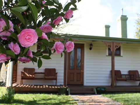 Westbury Gingerbread Cottages - The - Accommodation Perth 1