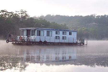 Clyde River Houseboats - Accommodation Perth 1