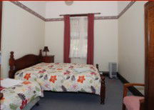 The Araluen Valley Hotel - Accommodation Perth 2