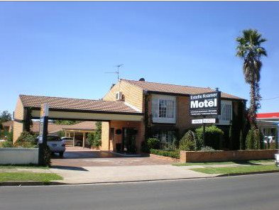 Estelle Kramer Motor Inn - Accommodation Perth 4