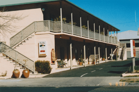 New England Motor Inn - Accommodation Perth 0
