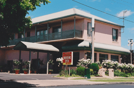 New England Motor Inn - Accommodation Perth 2