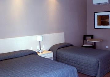 Adamstown Motor Inn - Perth Resorts 1