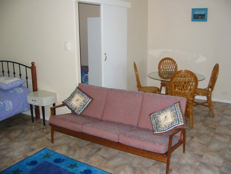 JJ's Holiday Cottages - Mitchell Street - Accommodation Perth 2
