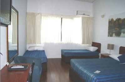 Diggers Tavern - Accommodation Perth 1