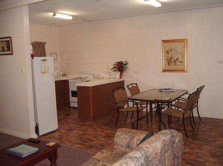 About Town Cottages - Accommodation Perth 1