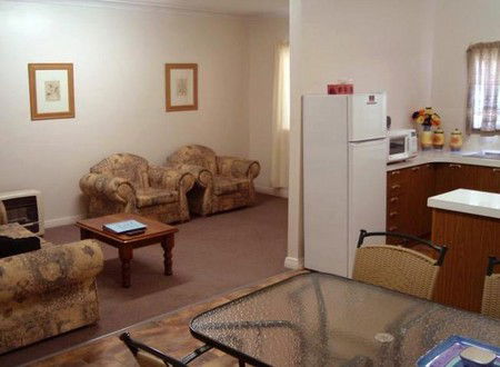 About Town Cottages - Accommodation Perth 3