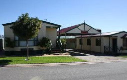 Outback Villas - Accommodation Perth 0