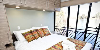 Aaah Willandra Houseboats - Accommodation Perth 1