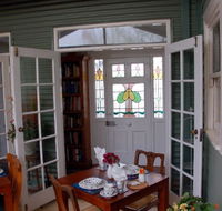Heritage Cottage Bed And Breakfast