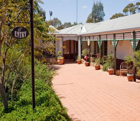 Avalon Homestead - Accommodation Perth 0
