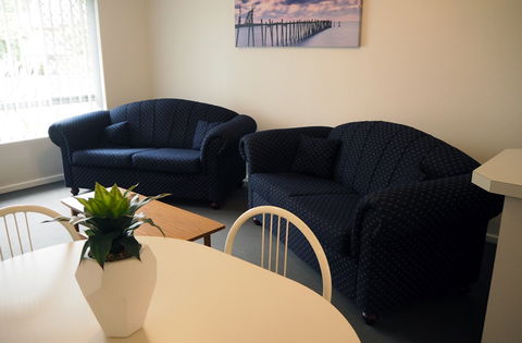 Budget Apartments Como South Perth - Accommodation Perth 6