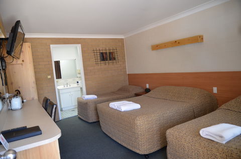 Alexander Motor Inn Moree - Accommodation Perth 0