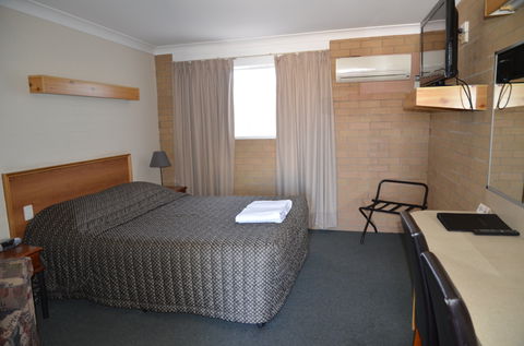 Alexander Motor Inn Moree - Accommodation Perth 2