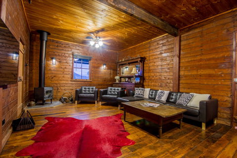 Blaxland's Cottage - Accommodation Perth 1