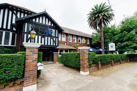 Bundanoon Hotel - Accommodation Perth 1