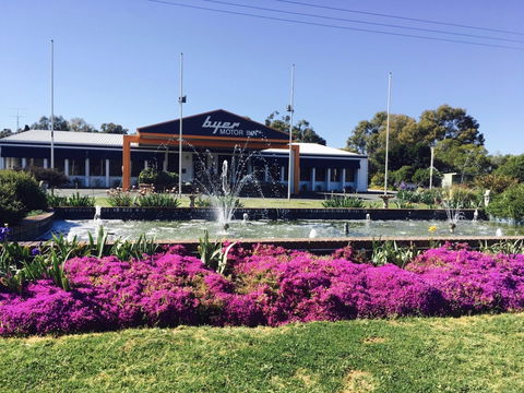 Byer Fountain Motor Inn And Restaurant - Accommodation Perth 0