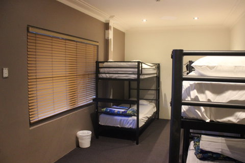 Central Backpackers Coffs Harbour - Accommodation Perth 1