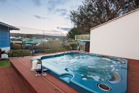 Fragrant Harbour - Accommodation Perth 1