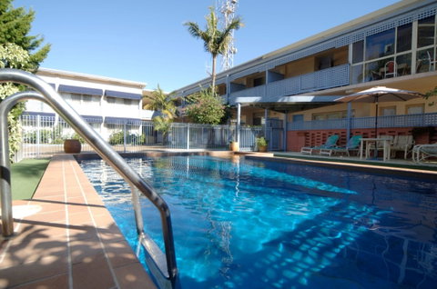 Golden Sands Motor Inn - Accommodation Perth 0
