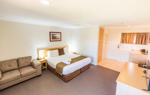 Hospitality Carnarvon, SureStay Collection By Best Western - Accommodation Perth 2
