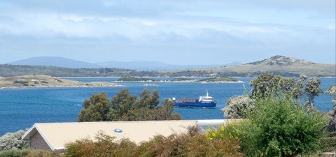 Island View Retreat - Accommodation Perth 0