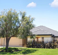 Macs Manor - Accommodation Perth