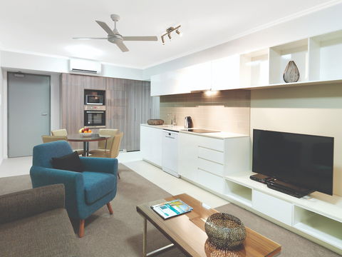 Oaks Mackay Carlyle Suites - Accommodation Perth 1
