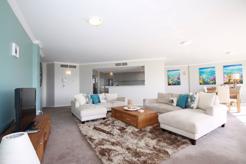 Oasis 11 - Accommodation Perth 1