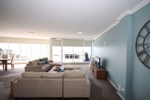 Oasis 11 - Accommodation Perth 2