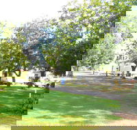 Poplars Caravan Park - Open For Essential Travel Only - Accommodation Perth