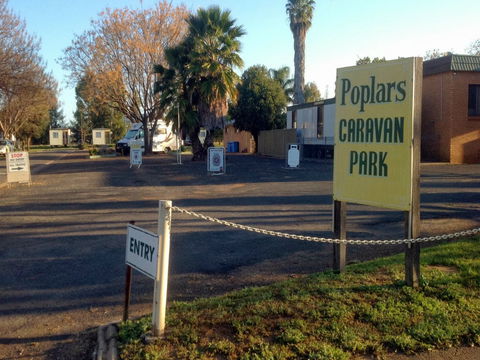 Poplars Caravan Park - Open For Essential Travel Only - Accommodation Perth 1