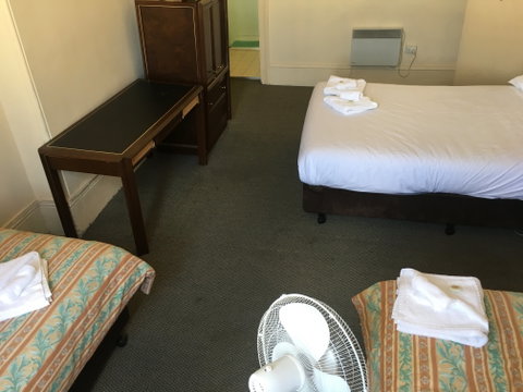 The Victoria Bathurst - Accommodation Perth 1