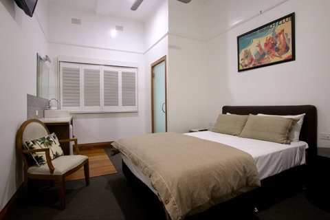 The Pier Hotel - Accommodation Perth 0