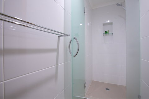 The Pier Hotel - Accommodation Perth 2