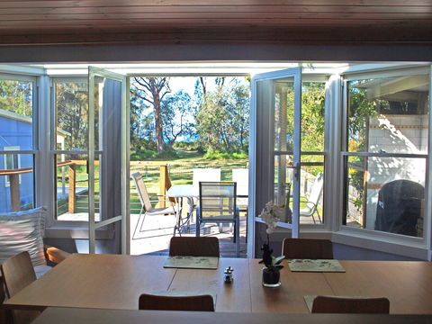 Waterfront Heaven - Accommodation Perth 0