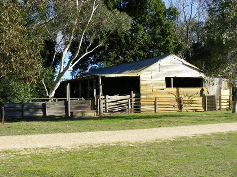 Willowbrook Farm Caravan Park - Accommodation Perth 0