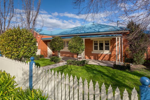 Ampleforth East - Perth Resorts 0