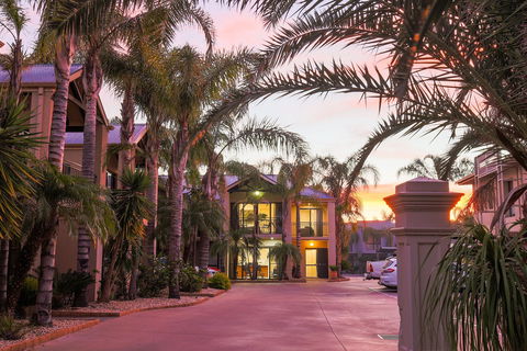 Aquarius Apartments - Accommodation Perth 0