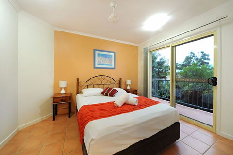 At Beach Court Holiday Villas - Perth Resorts 2