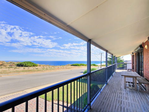 Century 21 SouthCoast: Beach House At Moana - Accommodation Perth 0