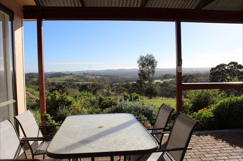 Clare View Accommodation - Clare View Cottage - Accommodation Perth 0